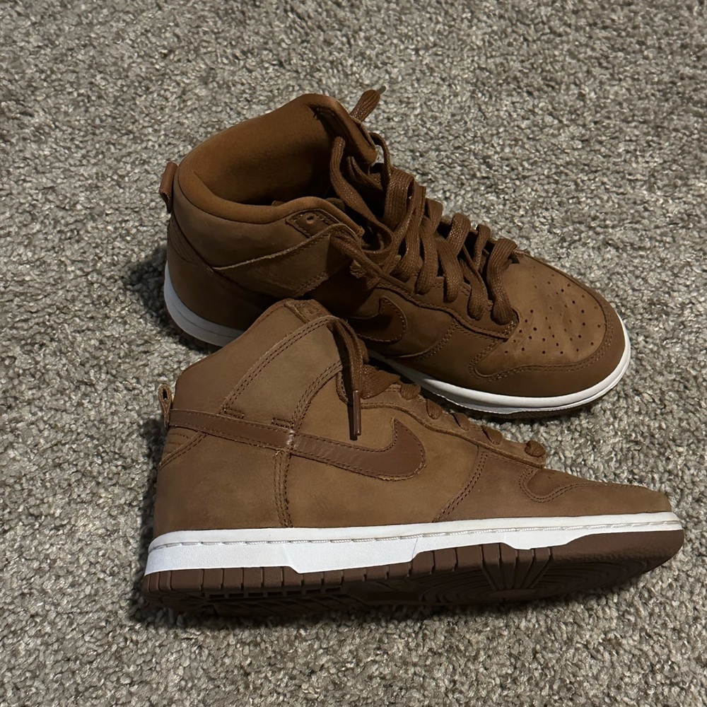 Jordan 1’s kids size 5